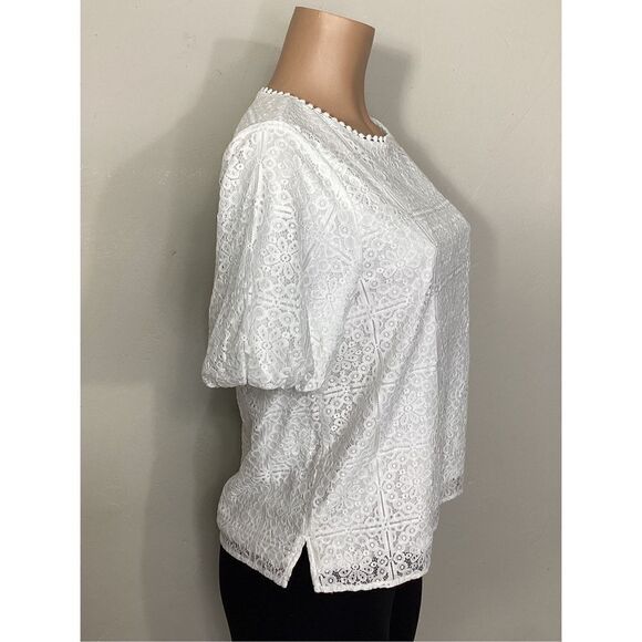 New. Vince Camuto stretch white floral eyelet top. Small. Retails $99 - Picture 3 of 13